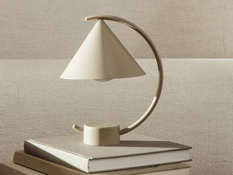 MERIDIAN LAMP