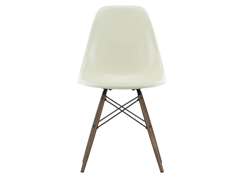 EAMES FIBERGLASS SIDE CHAIR DSW