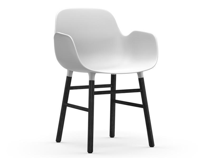 FORM ARMCHAIR WOOD BASE