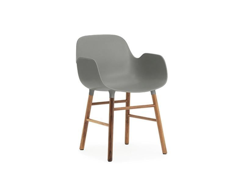 FORM ARMCHAIR WOOD BASE