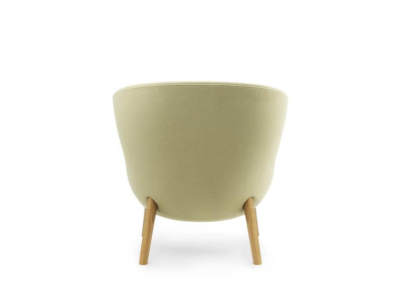 HYG LOUNGE CHAIR LOW WOOD BASE