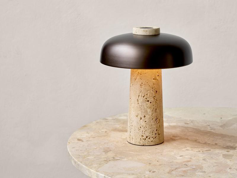 REVERSE TABLE LAMP