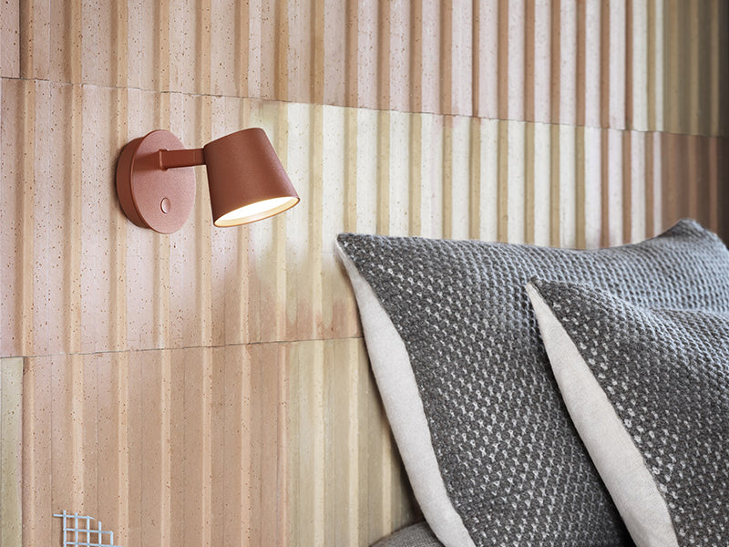 TIP WALL LAMP