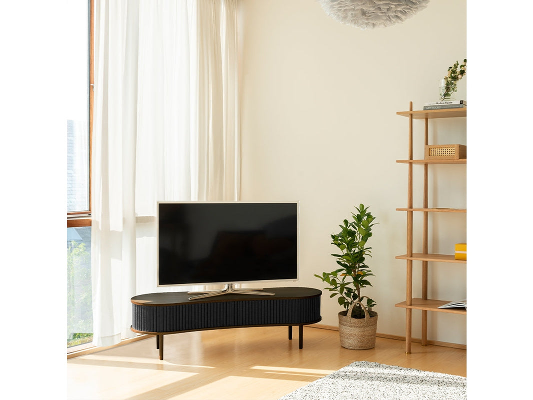 AUDACIOUS | TV BENCH