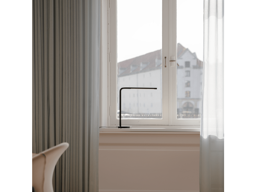 OMNI TABLE | TABLE LAMP