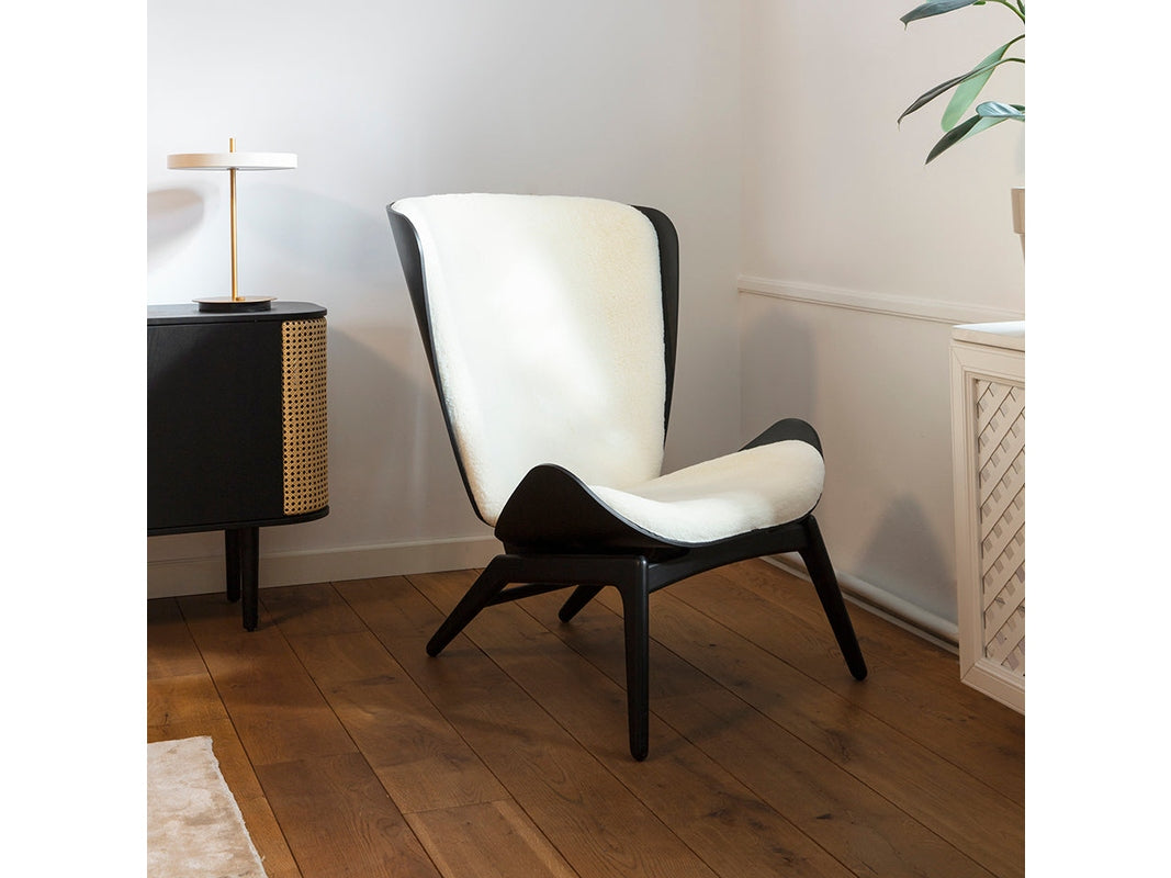 THE READER | WING CHAIR