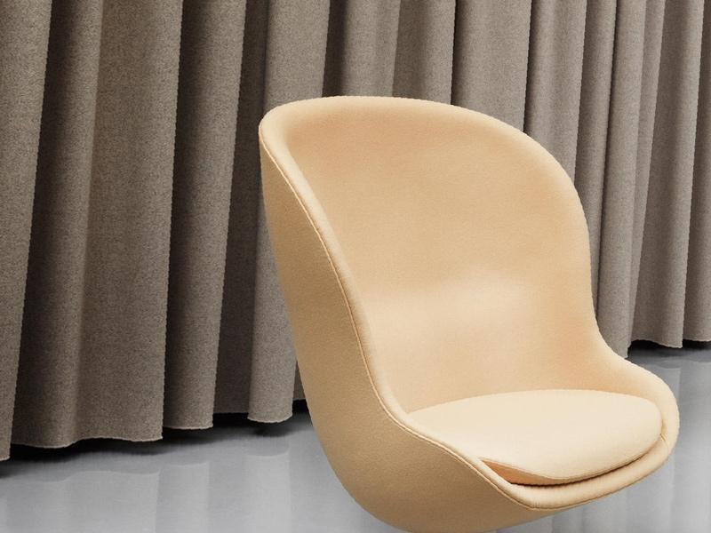 HYG LOUNGE CHAIR HIGH SWIVEL BASE