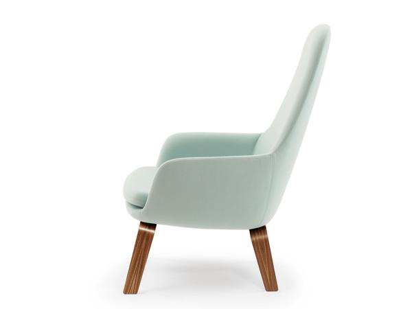 ERA LOUNGE CHAIR HIGH WOOD BASE