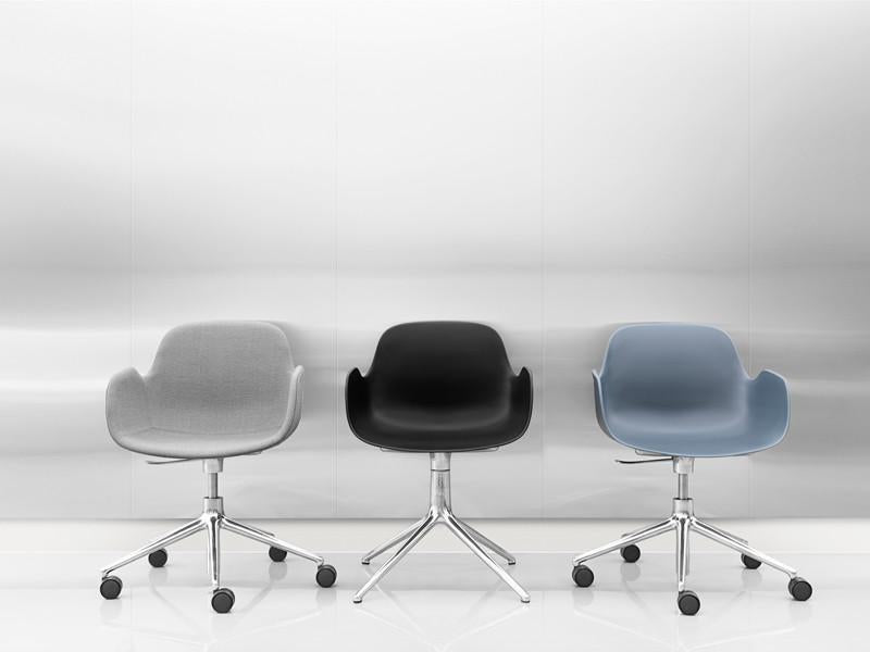 FORM ARMCHAIR 5W GASLIFT SWIVEL BASE