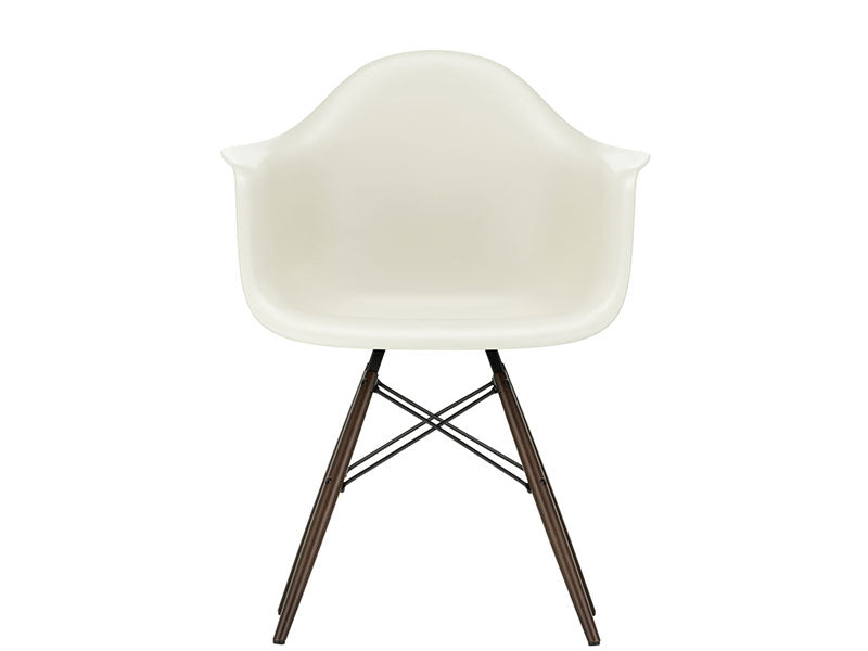 EAMES PLASTIC ARMCHAIR DAW RE