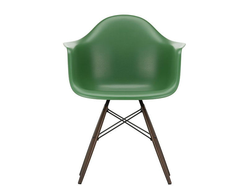EAMES PLASTIC ARMCHAIR DAW RE