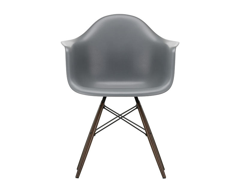 EAMES PLASTIC ARMCHAIR DAW RE