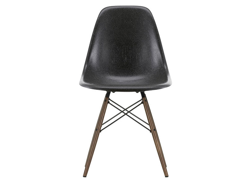 EAMES FIBERGLASS SIDE CHAIR DSW