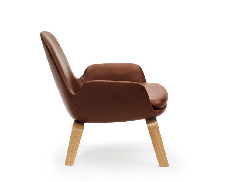 ERA LOUNGE CHAIR LOW WOOD BASE