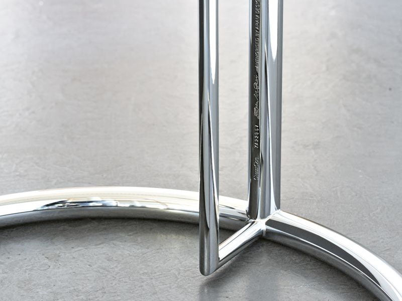 ADJUSTABLE TABLE E1027