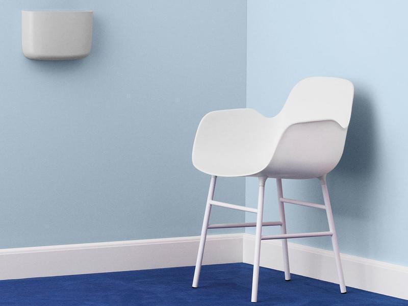 FORM ARMCHAIR STEEL BASE