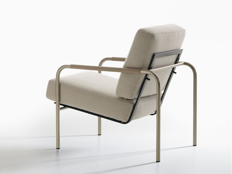 852 SUSANNA ARMCHAIR