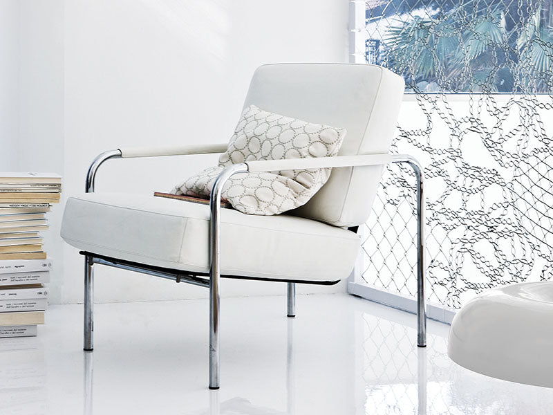 852 SUSANNA ARMCHAIR