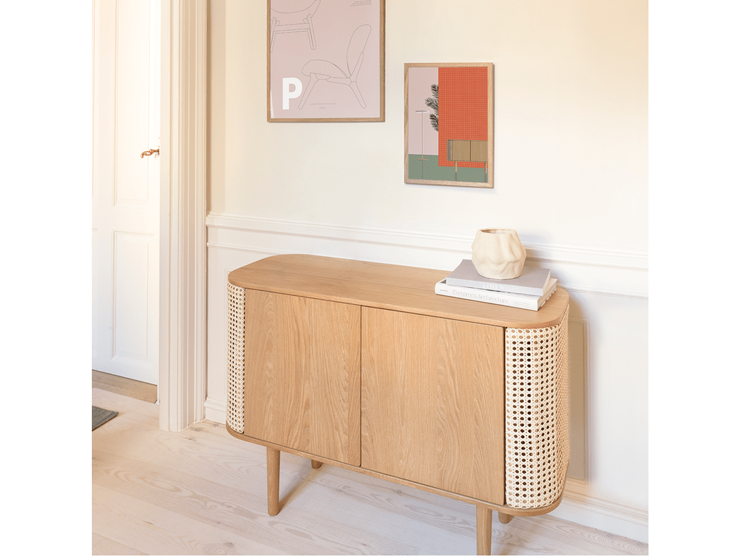 TREASURES | 2-DOOR CABINET