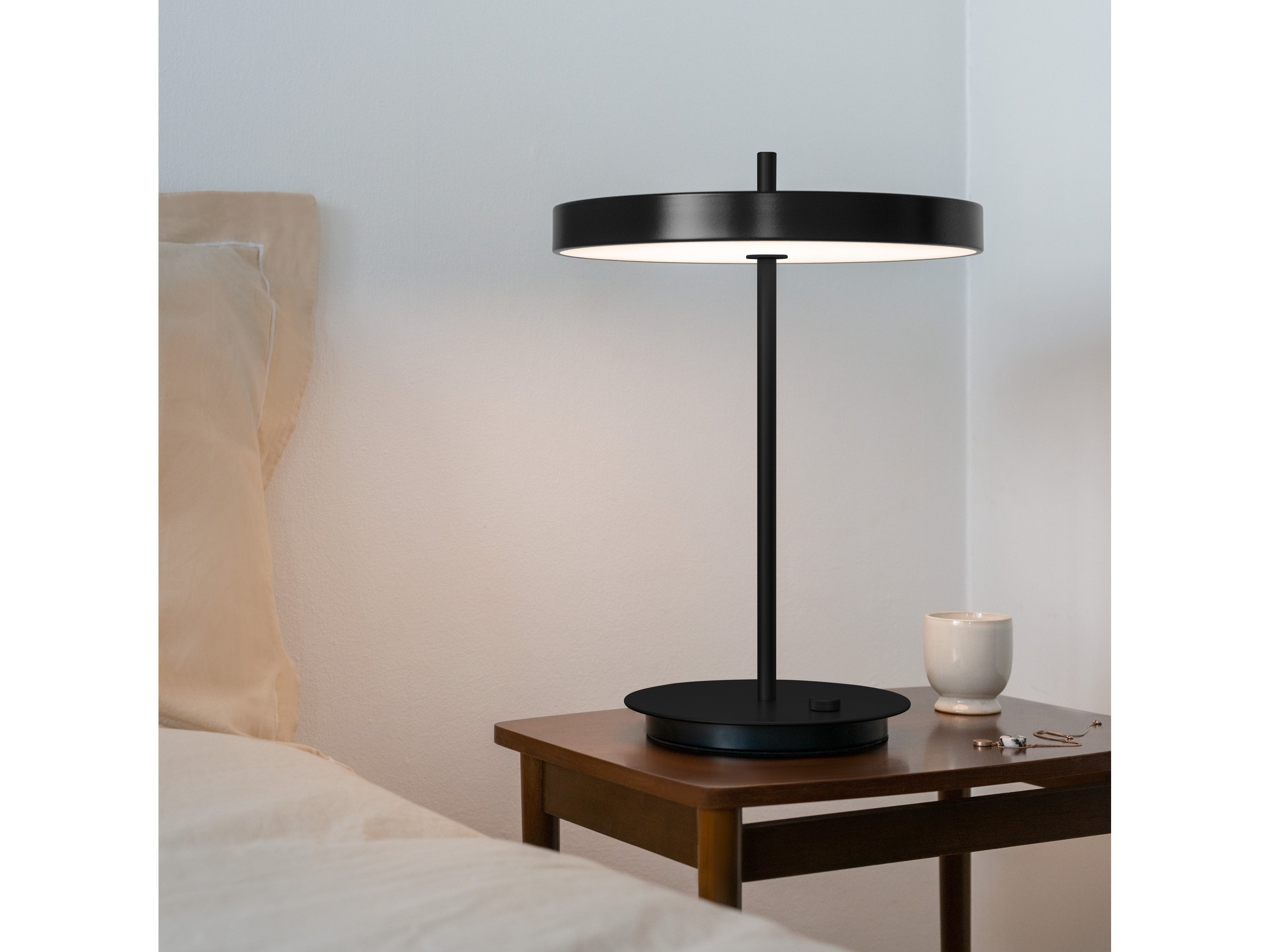 ASTERIA | TABLE LAMP