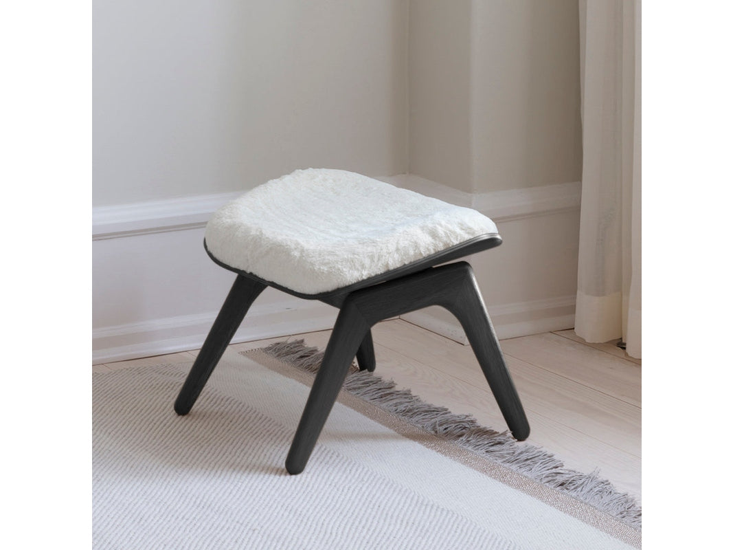 THE READER | OTTOMAN