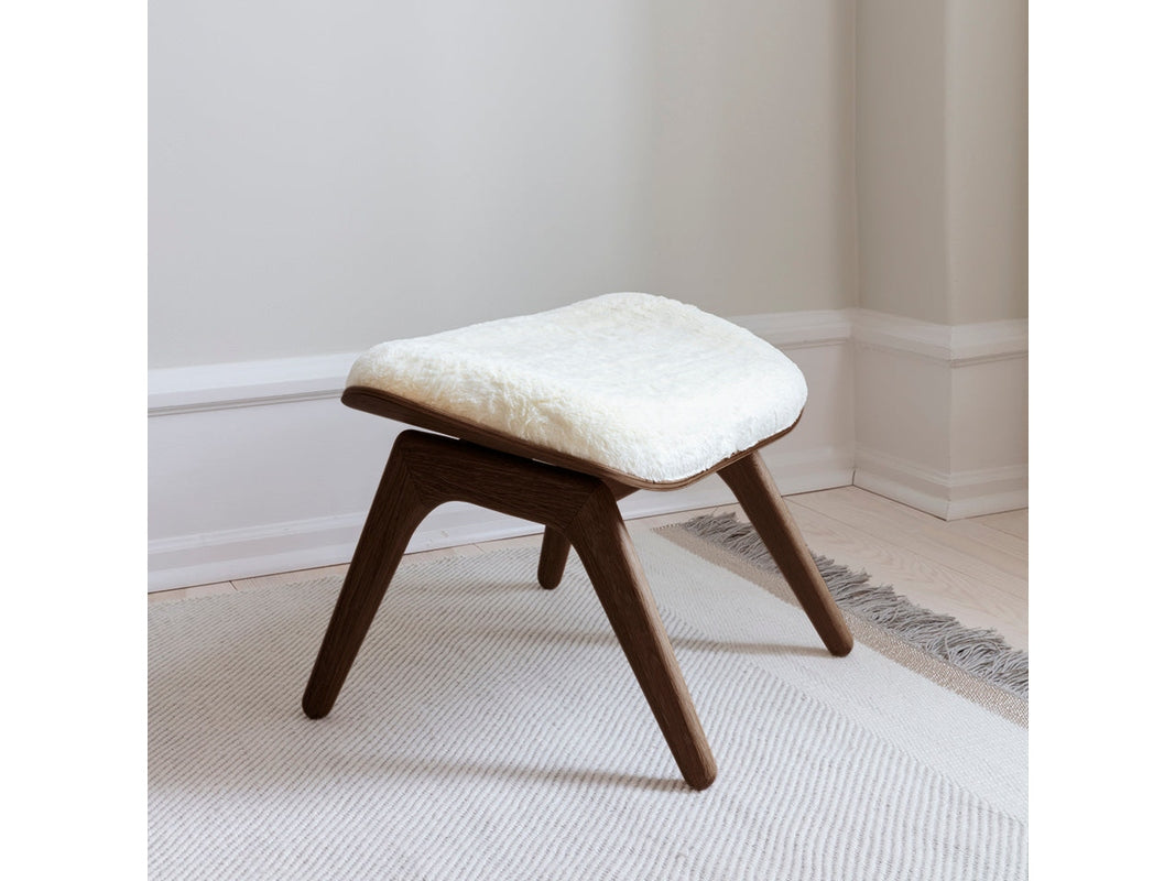 THE READER | OTTOMAN