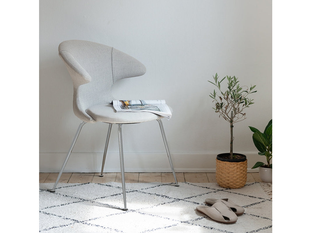 TIME FLIES | CHAIR, HORIZONS