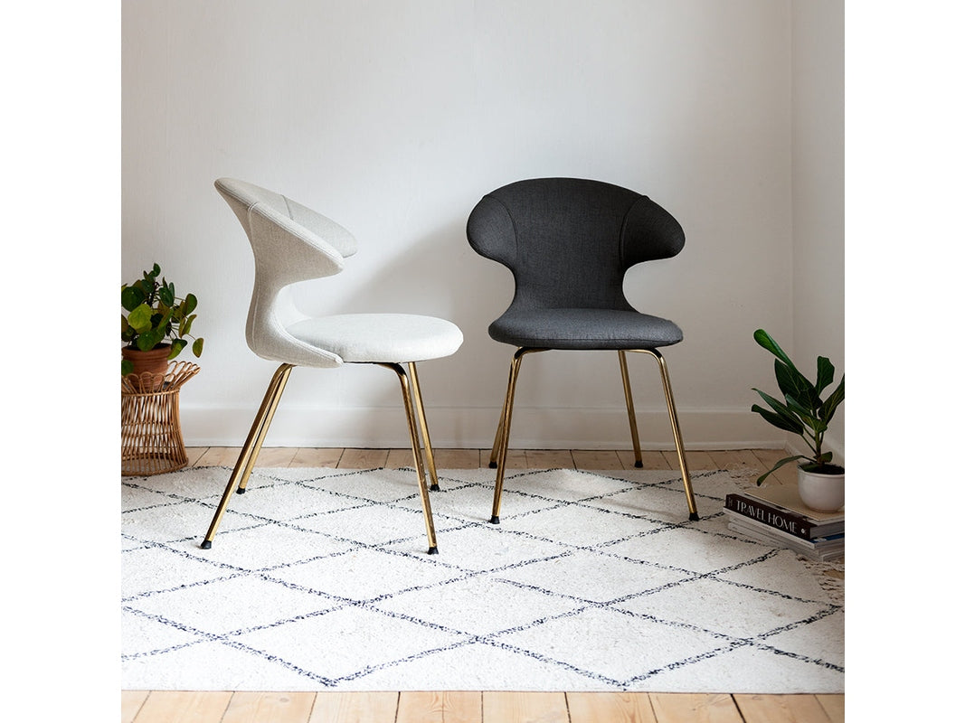 TIME FLIES | CHAIR, HORIZONS