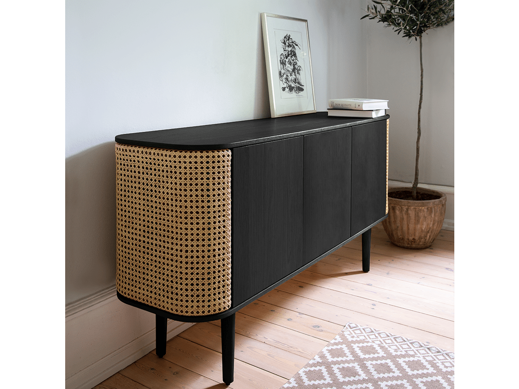 TREASURES | 3-DOOR CABINET