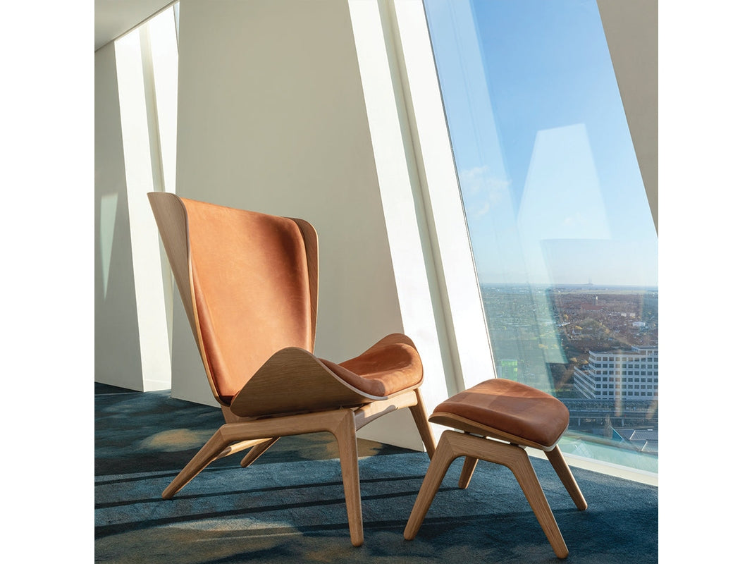 THE READER | WING CHAIR