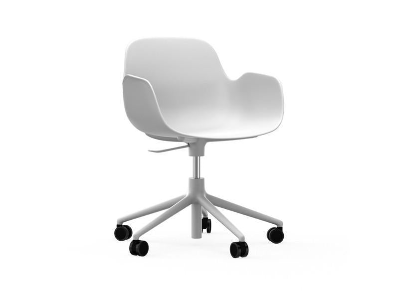 FORM ARMCHAIR 5W GASLIFT SWIVEL BASE