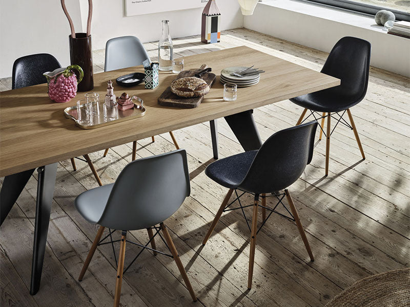 EAMES PLASTIC SIDE CHAIR DSWRE